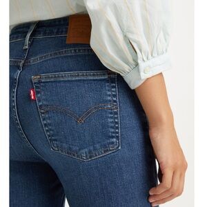 Levi’s High Rise Skinny Jeans in Blue Wave